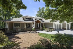 Luxury home at 4438 Forrest Ridge Drive Louisville TN 37777