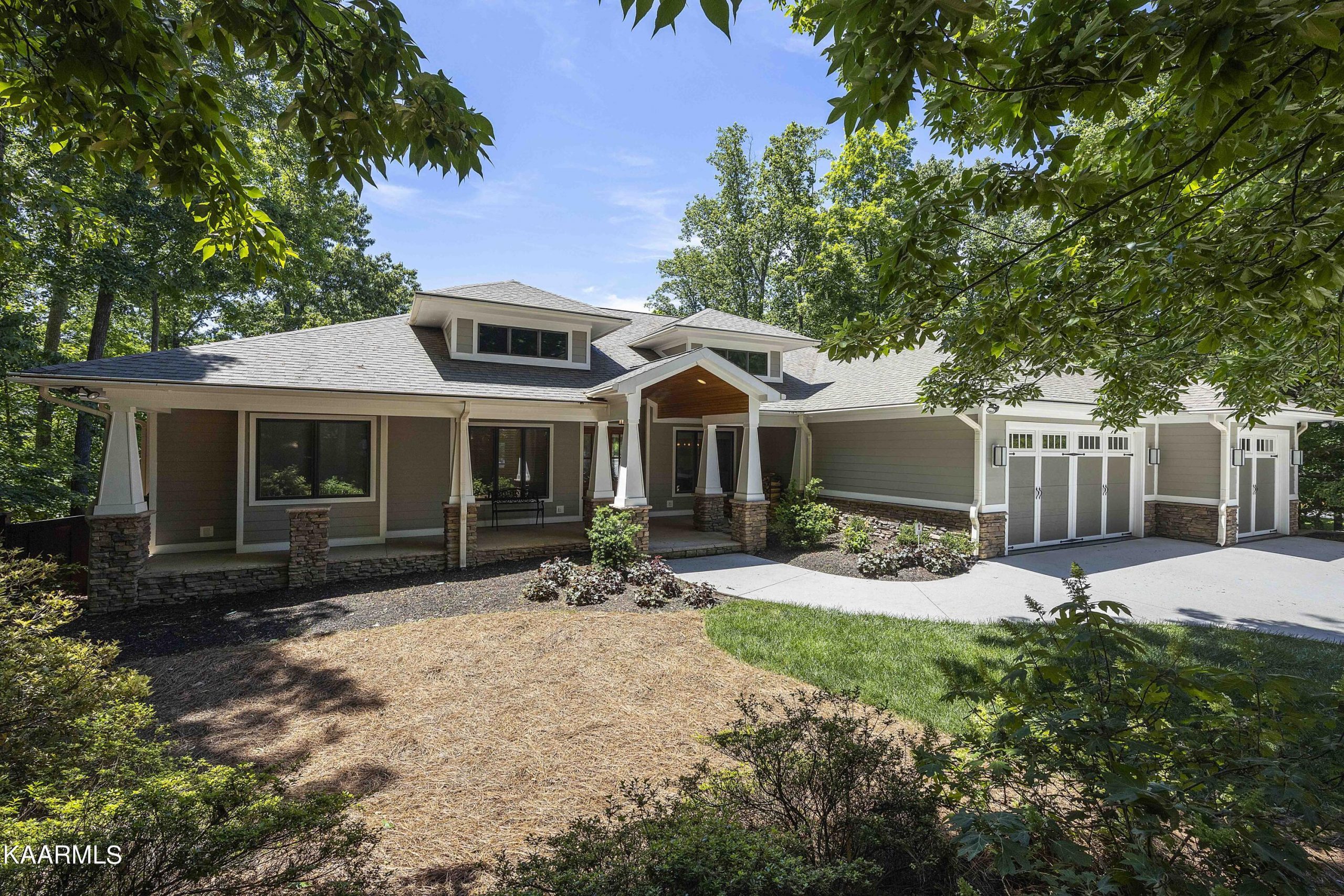 Luxury home at 4438 Forrest Ridge Drive Louisville TN 37777