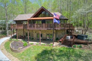 Luxury home at 156 E Leatherwood Drive Walland TN 37886