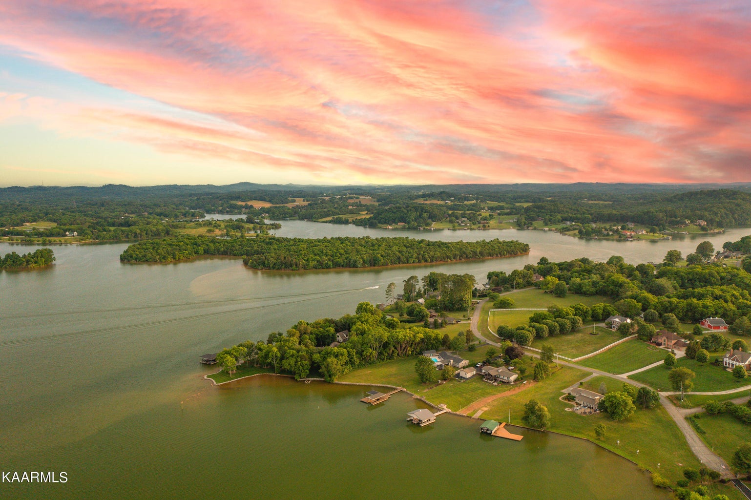Luxury home at 4625 Scenic Point Drive Louisville TN 37777
