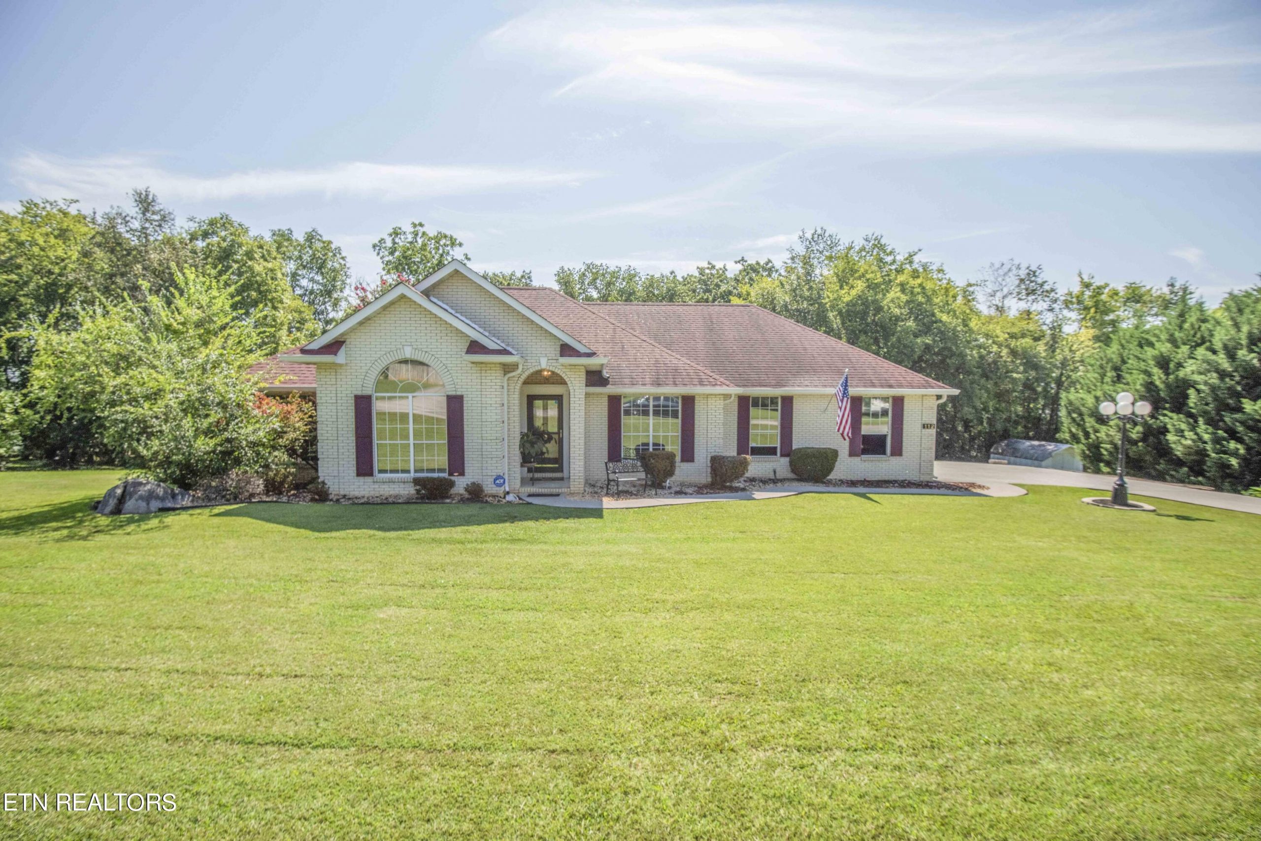 Luxury home at 112 Amanda Drive Maryville TN 37801