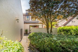 Luxury home at 1106 Orleans Drive Knoxville TN 37919