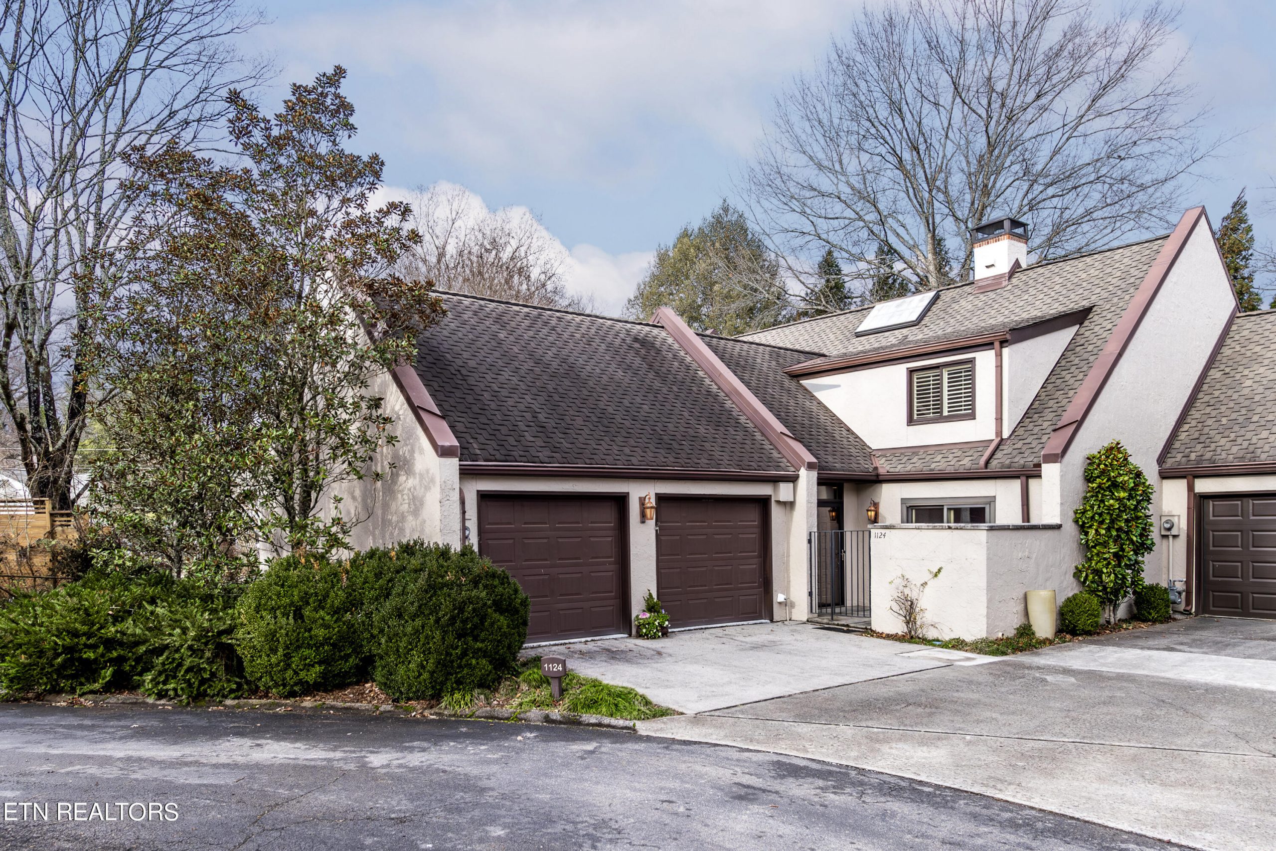 Luxury home at 1124 Bordeaux Circle Knoxville TN 37919