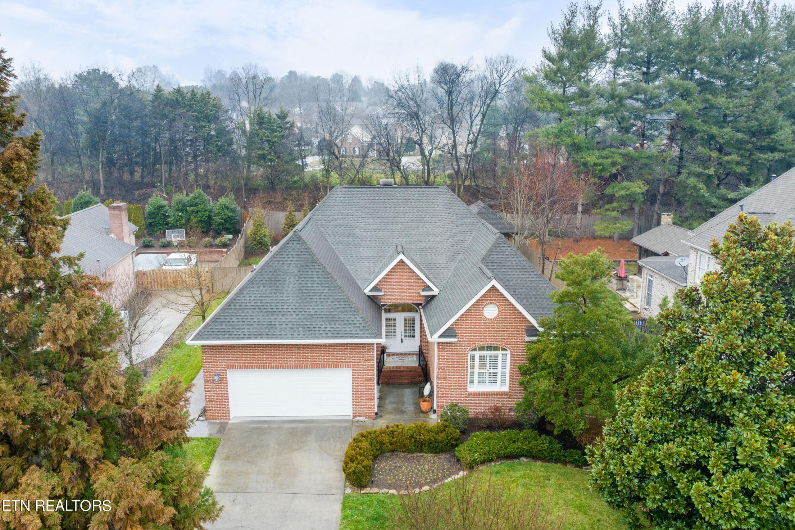 Luxury home at 7027 Lawford Road Knoxville TN 37919