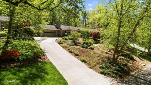 Luxury home at 4248 Sw Valencia Road Knoxville TN 37919