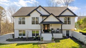 Luxury home at 1622 Riceland Drive Sevierville TN 37862