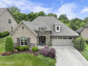 Luxury home at 822 Briarstone Lane Knoxville TN 37934