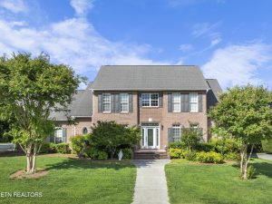 Luxury home at 1652 Saint Ives Boulevard Alcoa TN 37701