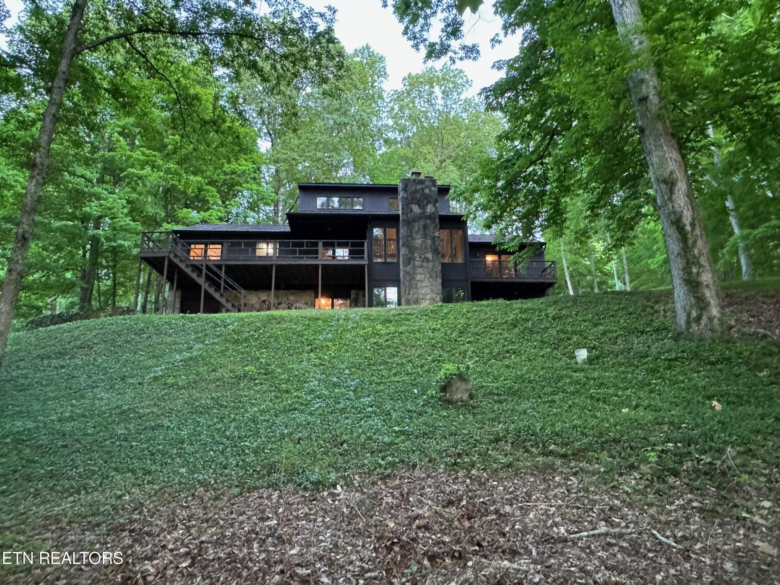 Luxury home at 4709 Guinn Road Knoxville TN 37931