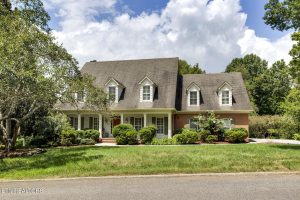 Luxury home at 5419 Cove Island Road Knoxville TN 37919