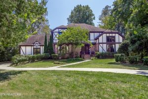 Luxury home at 521 Augusta National Way Knoxville TN 37922