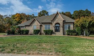 Luxury home at 146 County Road 1120 Athens TN 37303