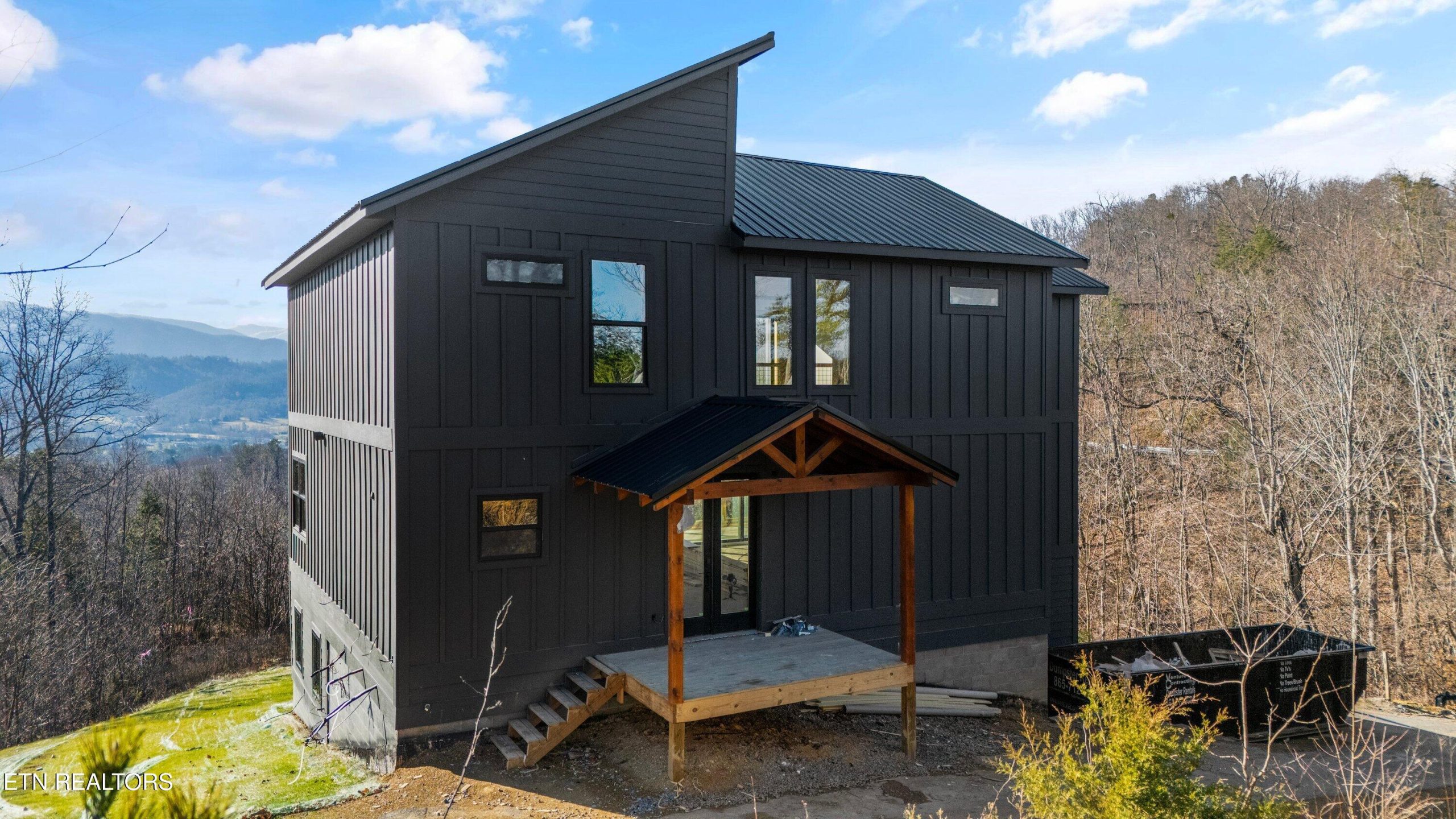 Luxury home at 2959 Mockingbird Way Sevierville TN 37862