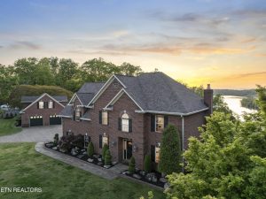 Luxury home at 4015 Topside Road Knoxville TN 37920
