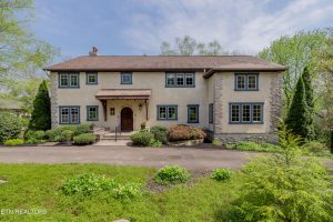Luxury home at 1052 Craigland Court Knoxville TN 37919
