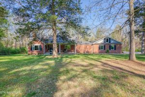 Luxury home at 8405 Washington Pike Corryton TN 37721