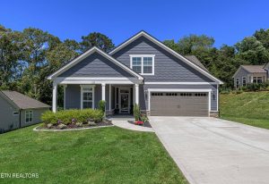 Luxury home at 225 Cedar Branch Trail Lenoir City TN 37772