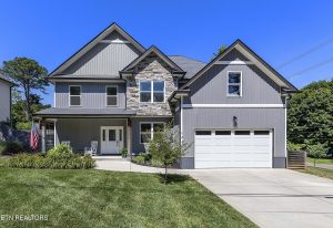 Luxury home at 1600 Starmont Trail Knoxville TN 37909 — photo 2
