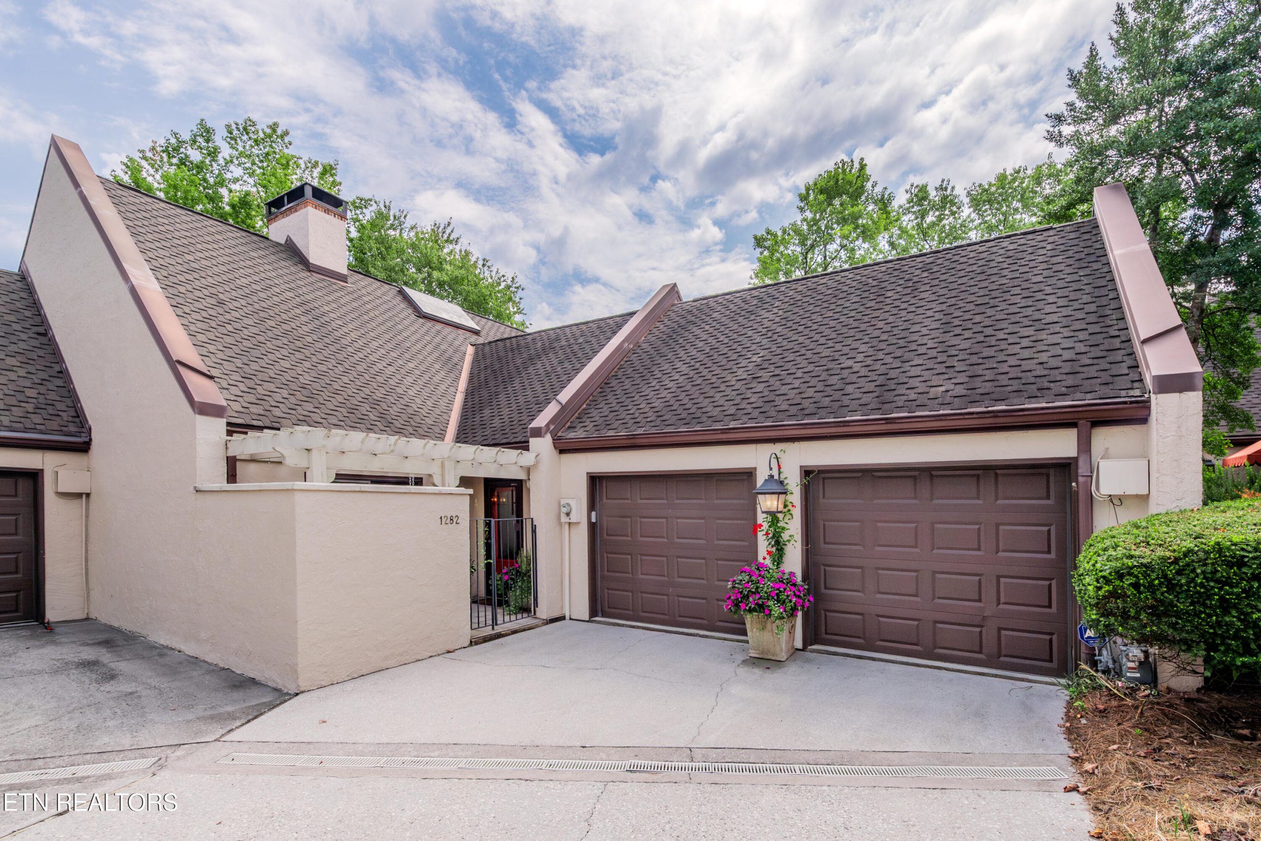 Luxury home at 1282 Burgandy Place Knoxville TN 37919