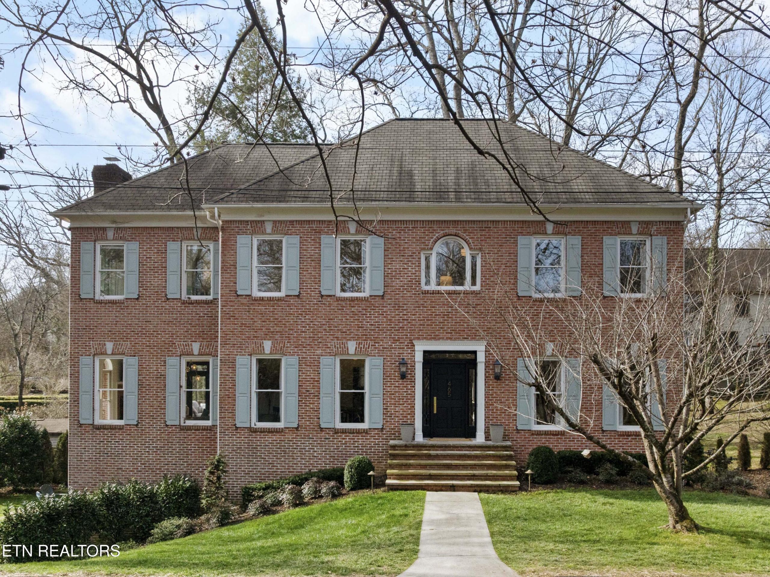Luxury home at 465 W Hillvale Turn Knoxville TN 37919