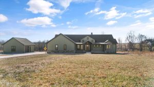 Luxury home at 1150 Hillendale Road Crossville TN 38572
