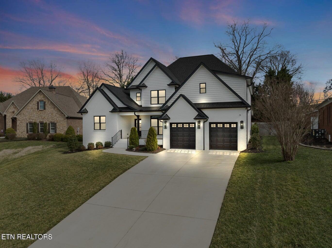 Luxury home at 2014 Legacy Lane Maryville TN 37803