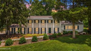 Luxury home at 713 Bristol Circle Knoxville TN 37923