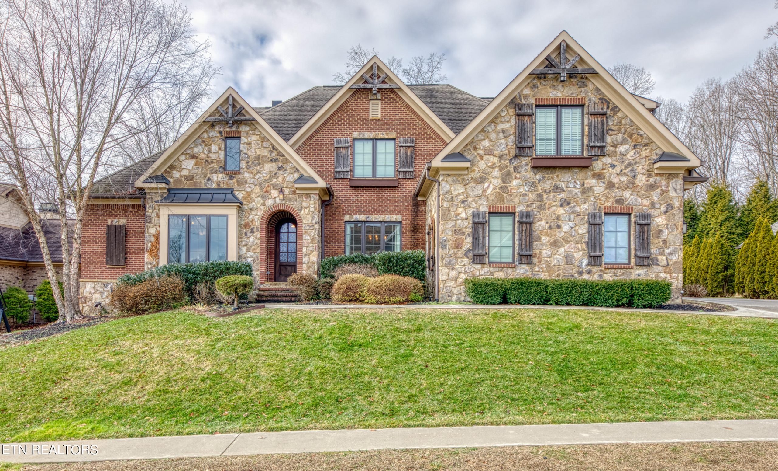 Luxury home at 2435 Covered Bridge Boulevard KNOXVILLE TN 37932