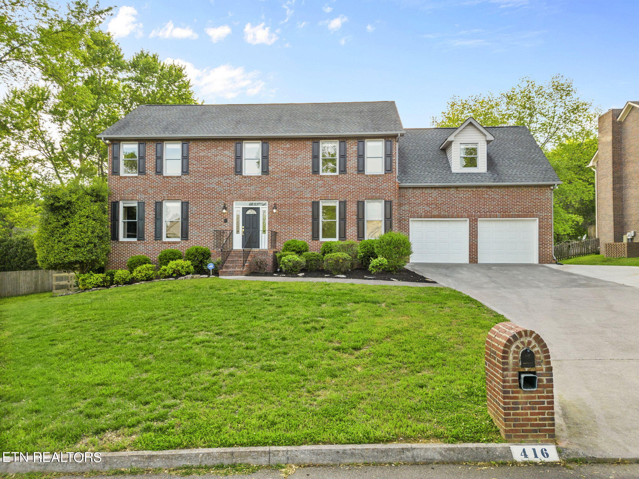 Luxury home at 416 Sweetgum Drive Knoxville TN 37934