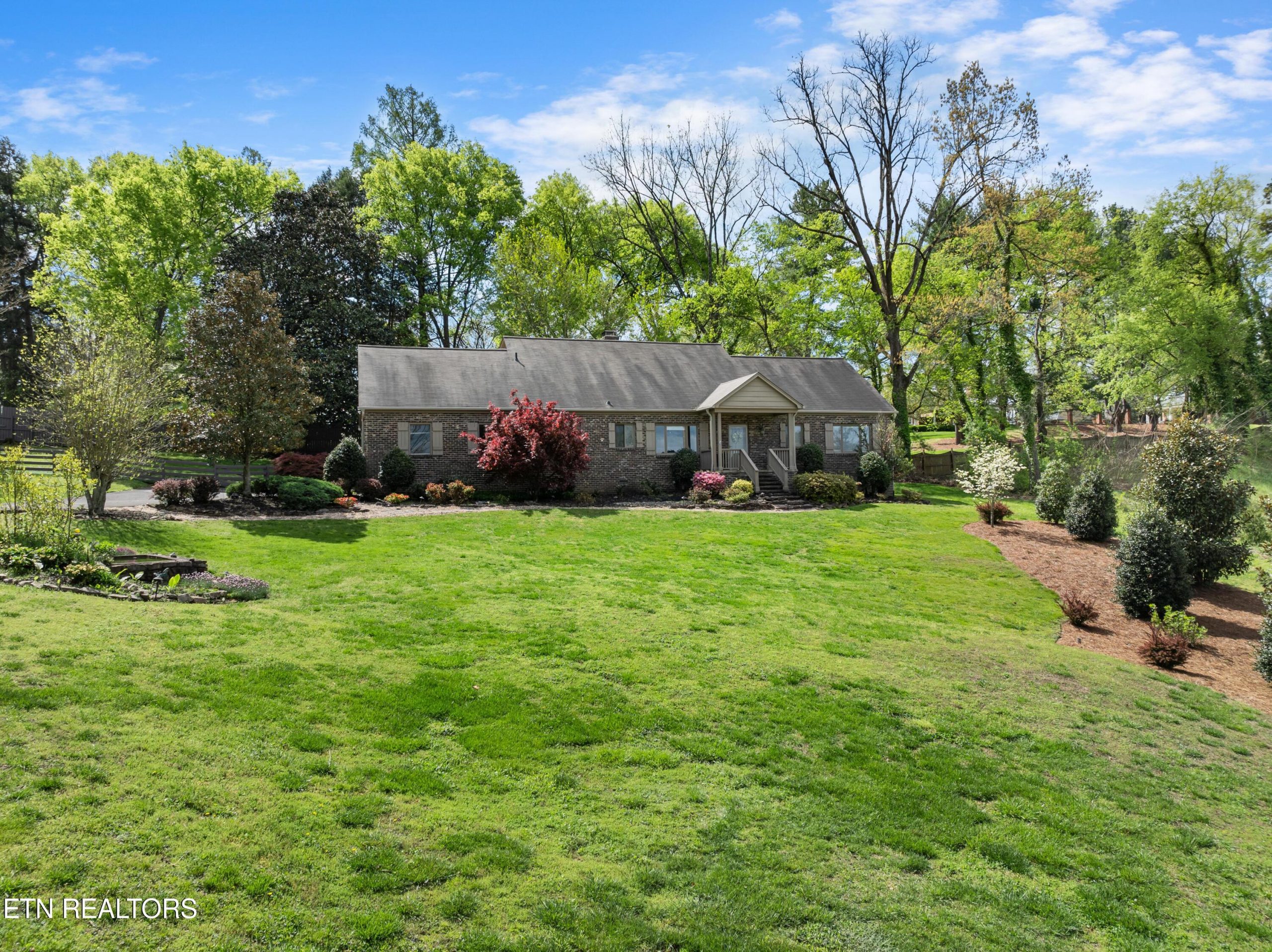 Luxury home at 6606 Sw & 0 Holt Lane Knoxville TN 37919