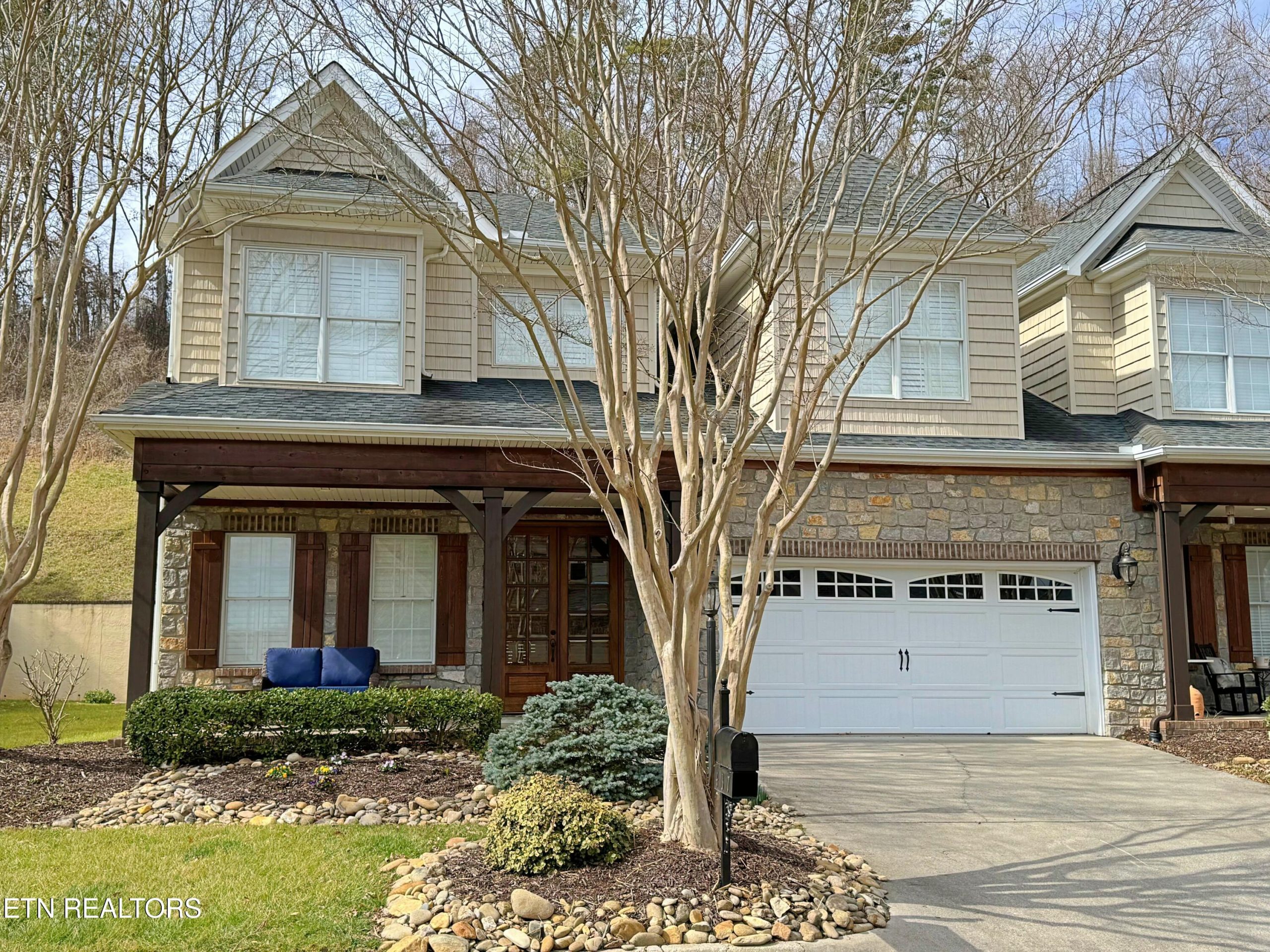 Luxury home at 437 Grove Branch Lane Knoxville TN 37922