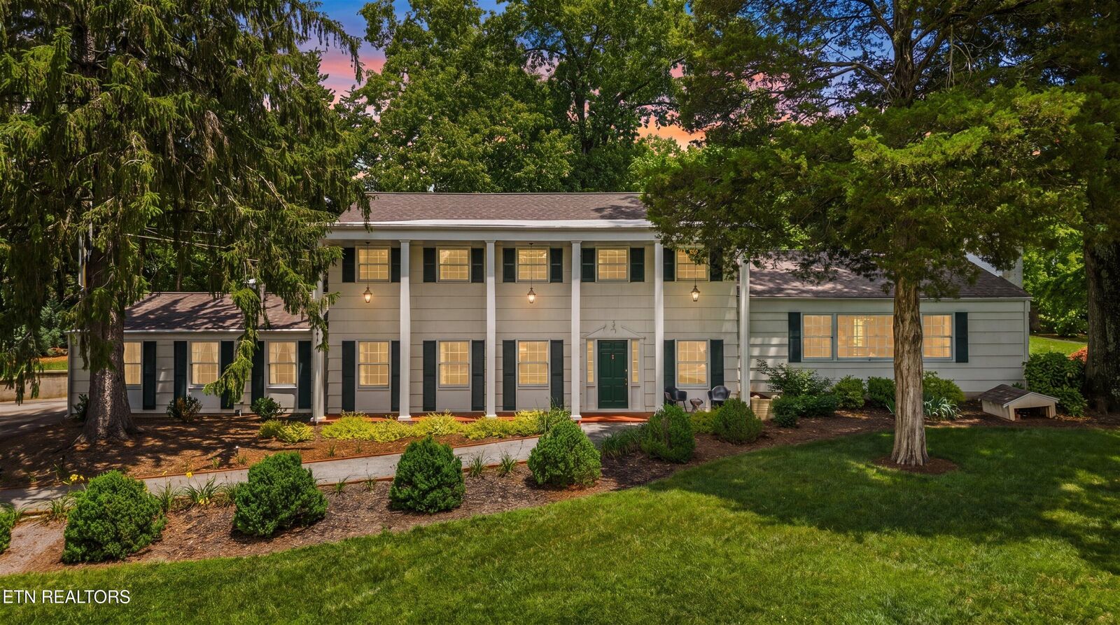 Luxury home at 713 Bristol Circle Knoxville TN 37923